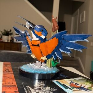 LEGO Icons Kingfisher Set 10331 Adult Collector Display Nature Inspired Build